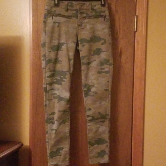 love, Fire Pants - Camoflouge Skinny Pants